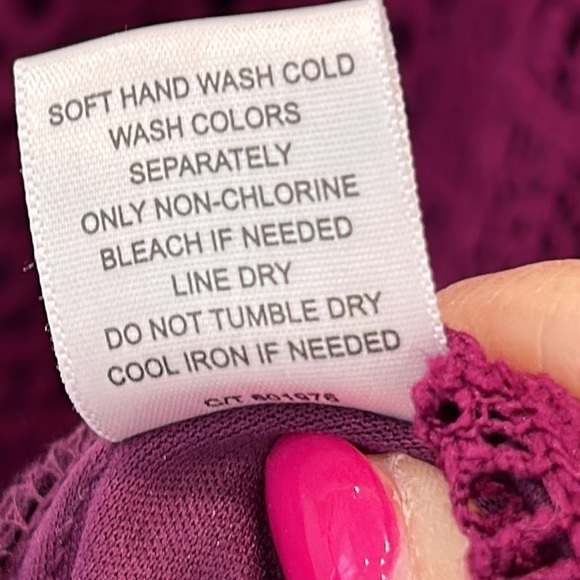 Just Taylor Crochet Overlay Cold Shoulder Dress sz. 4 - Picture 7 of 10